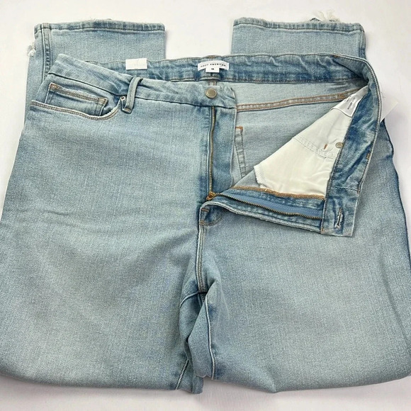 Good American Women’s 15 Good Curve Straight Leg  Destroyed Hem Jean - Picture 5 of 15